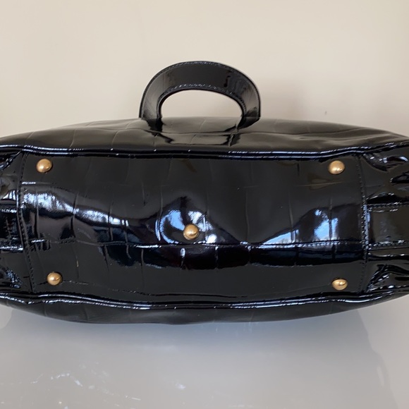 Authentic YSL Muse Messenger Patent leather bag - Picture 8 of 13